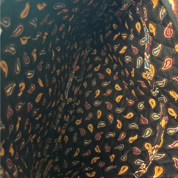 Vera Bradley Kensington
Paisley Laptop Bag or Tote, with small plastic lined bag - Picture 2 of 15
